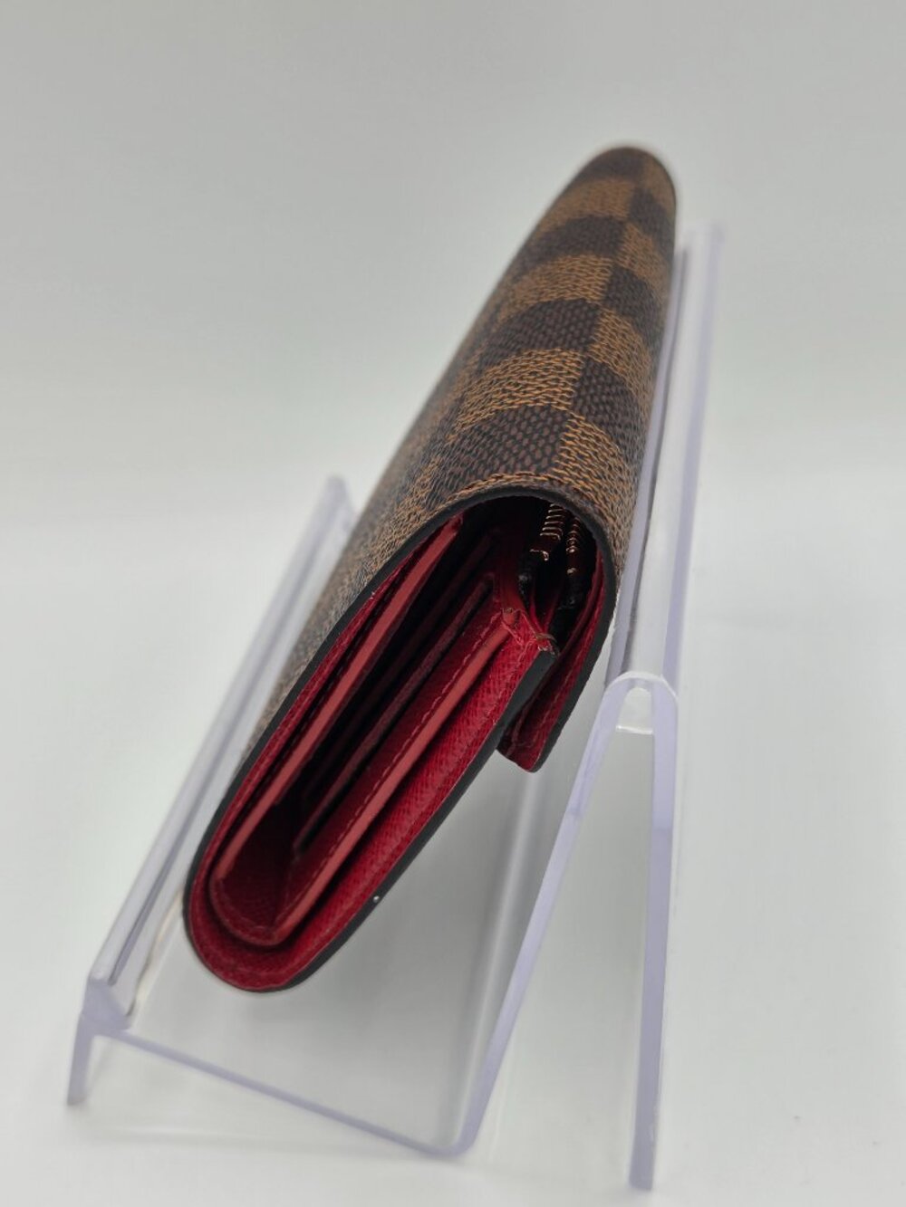 Louis Vuitton Victorine Wallet โ Damier Ebene | Cherry Interior | Pre-Owned - Picture 5 of 16